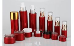 化妝品玻璃瓶表面處理工藝詳解 烤漆、噴漆與噴涂廠的現(xiàn)代化生產(chǎn)